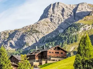 Ferienwohnung für 6 Personen in Warth am Arlberg
