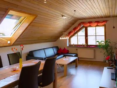 fewohofblick-wohnzimmeransicht