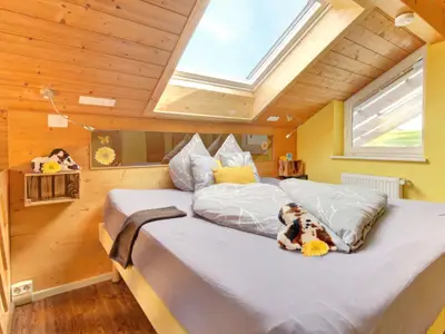 sonnenblumeelternschlafzimmeraufderempore