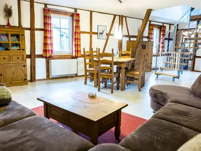 Fewo Platzhirsch  Wohnraum mit Küche