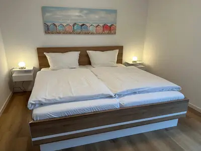 Schlafzimmer mit Doppelbett