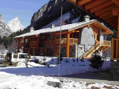 ExteriorWinter