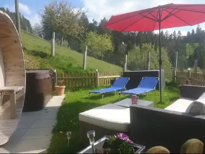 Private Wellness-Oase mit Sauna & Whirlpool nur für Sie reserviert