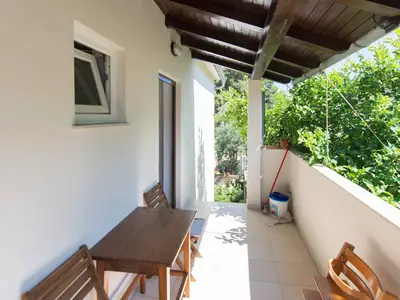Ferienwohnung für 4 Personen (53 m²) in Tkon 3/10