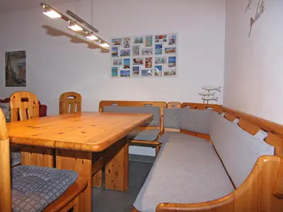 DiningRoom