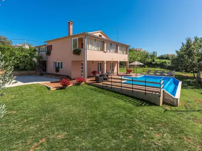 Ferienwohnung für 6 Personen (110 m²) in Radetići 9/10