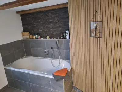 Badewanne im 1. OG