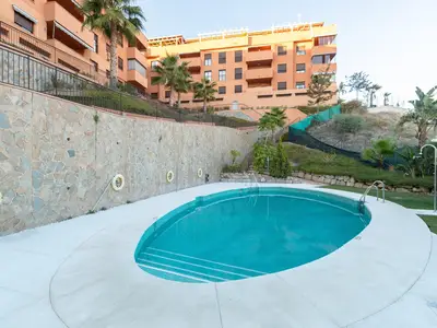 PoolOfHouse