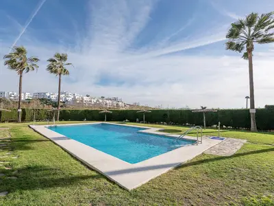 PoolOfHouse