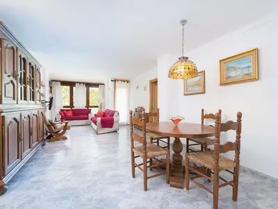 DiningRoom