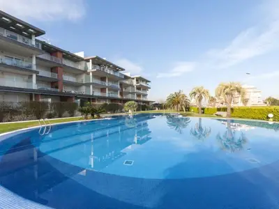 PoolOfHouse