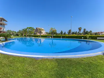 PoolOfHouse