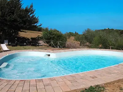 PoolOfHouse