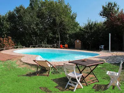 PoolOfHouse