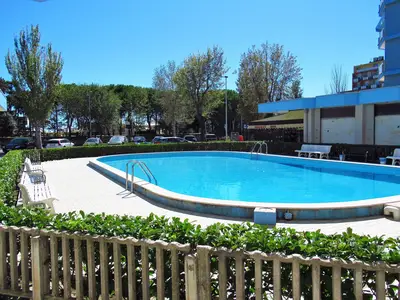 PoolOfHouse