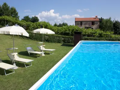 PoolOfHouse