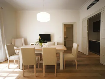 DiningRoom