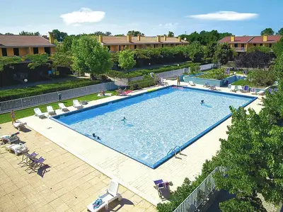 PoolOfHouse