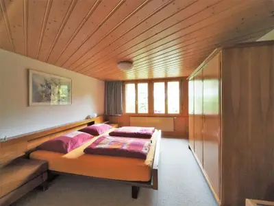 Schlafzimmer 1 mit Doppelbett