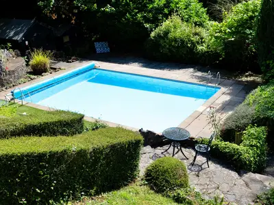 PoolOfHouse