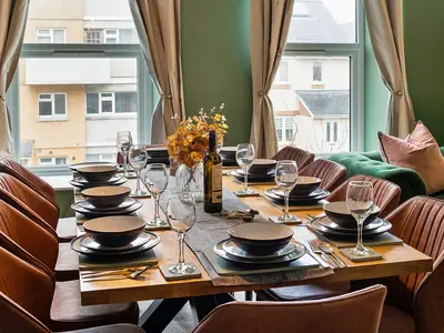 DiningRoom