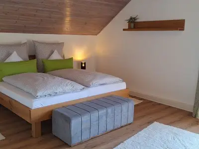 Schlafzimmer1