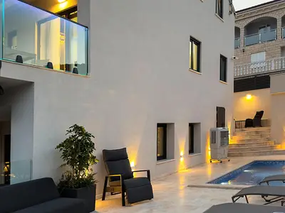 pool