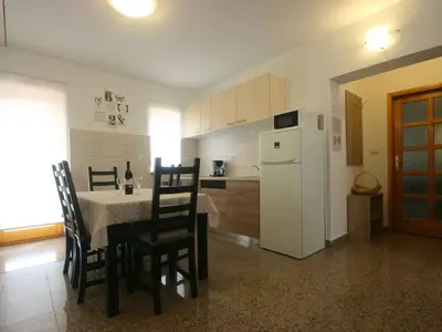 Ferienwohnung für 4 Personen (69 m²) in Vranići 1/10