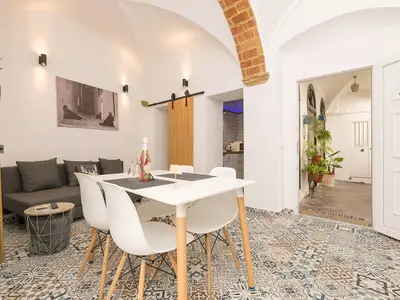 DiningRoom