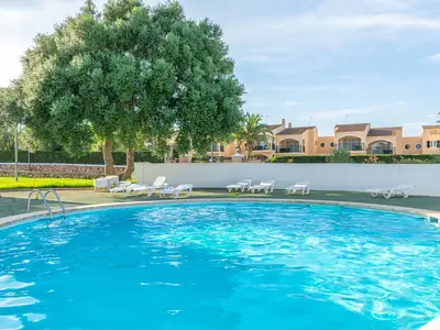 PoolOfHouse