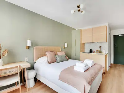 Ferienwohnung für 3 Personen (18 m²) in Meudon 1/10