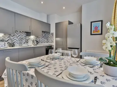 DiningRoom