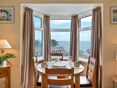 DiningRoom
