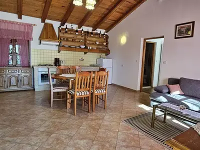Ferienwohnung für 6 Personen (70 m²) in Jakići 7/10