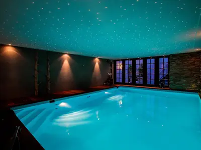 PoolOfHouse