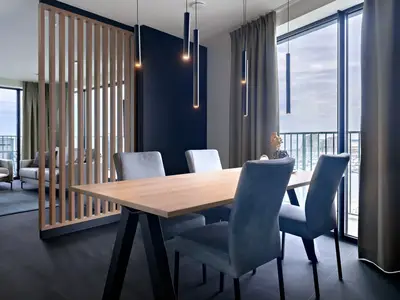 DiningRoom