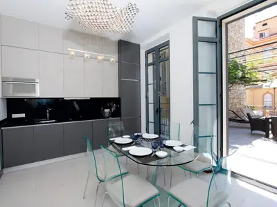 DiningRoom