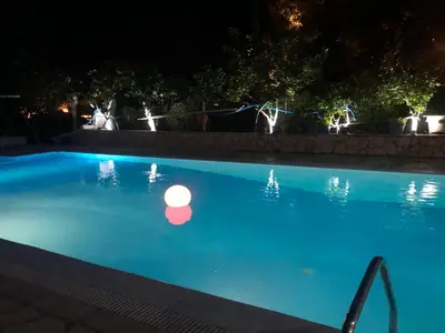 PoolOfHouse