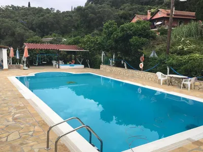 PoolOfHouse
