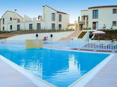 PoolOfHouse