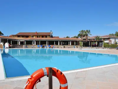 PoolOfHouse