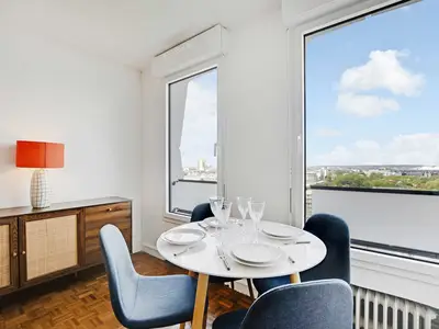 Ferienwohnung für 5 Personen (44 m²) in Buttes-Chaumont 3/10