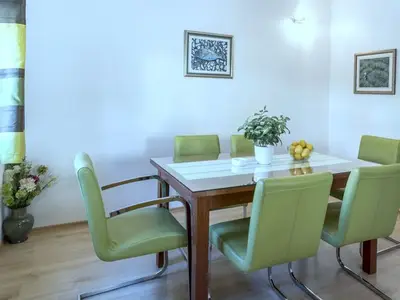 Ferienwohnung für 8 Personen in Kaštel Novi 10/10
