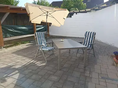Sitzgelegenheit im Hof