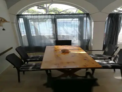 DiningRoom