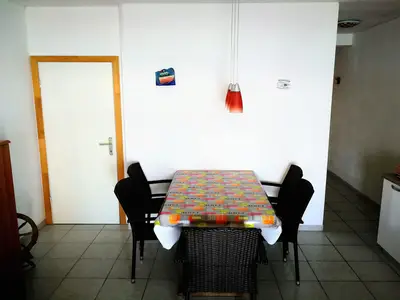 DiningRoom