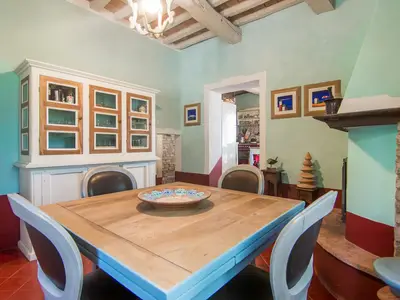 DiningRoom