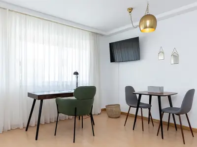 DiningRoom