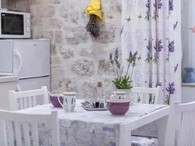DiningRoom