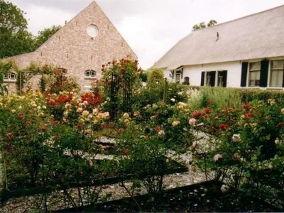 Außenansicht des Gebäudes. Bauernhaus und Ferienwohnung